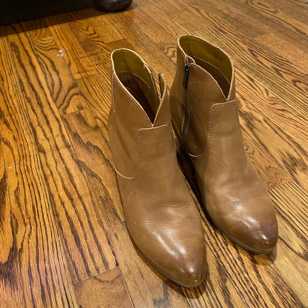 Frye Jennifer bootie. Size 10.